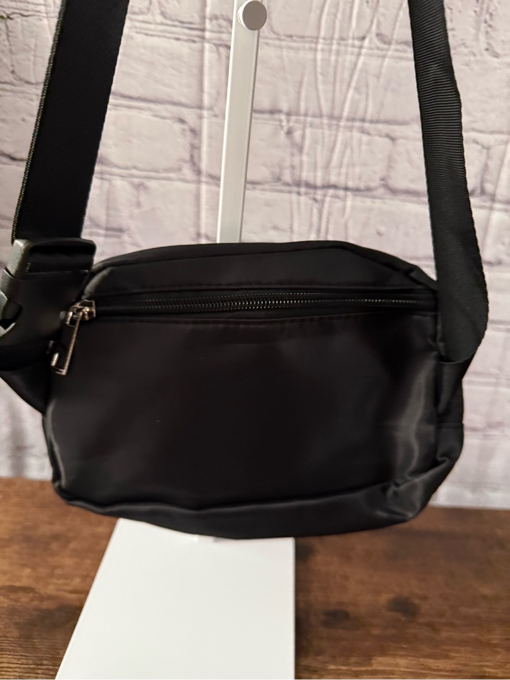 Black Crossbody Belt Bag Bag - Picture 7 of 11
